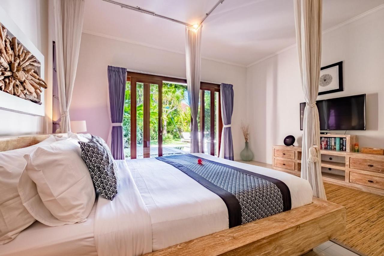 Central Seminyak Villa Martini Экстерьер фото