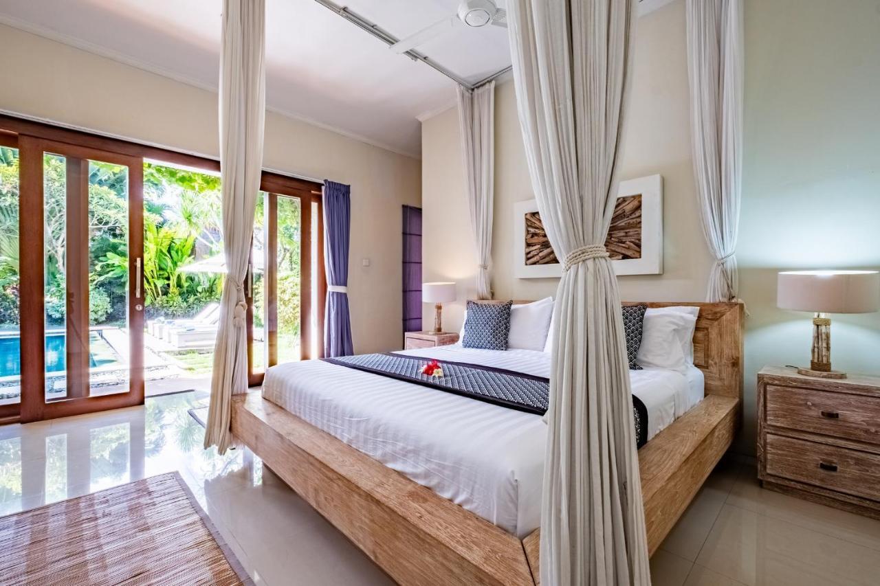 Central Seminyak Villa Martini Экстерьер фото